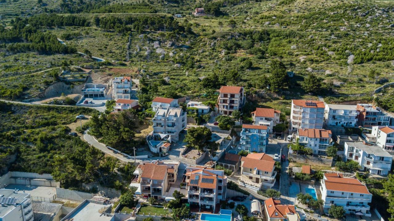 Apartments Pusic Omis Ngoại thất bức ảnh