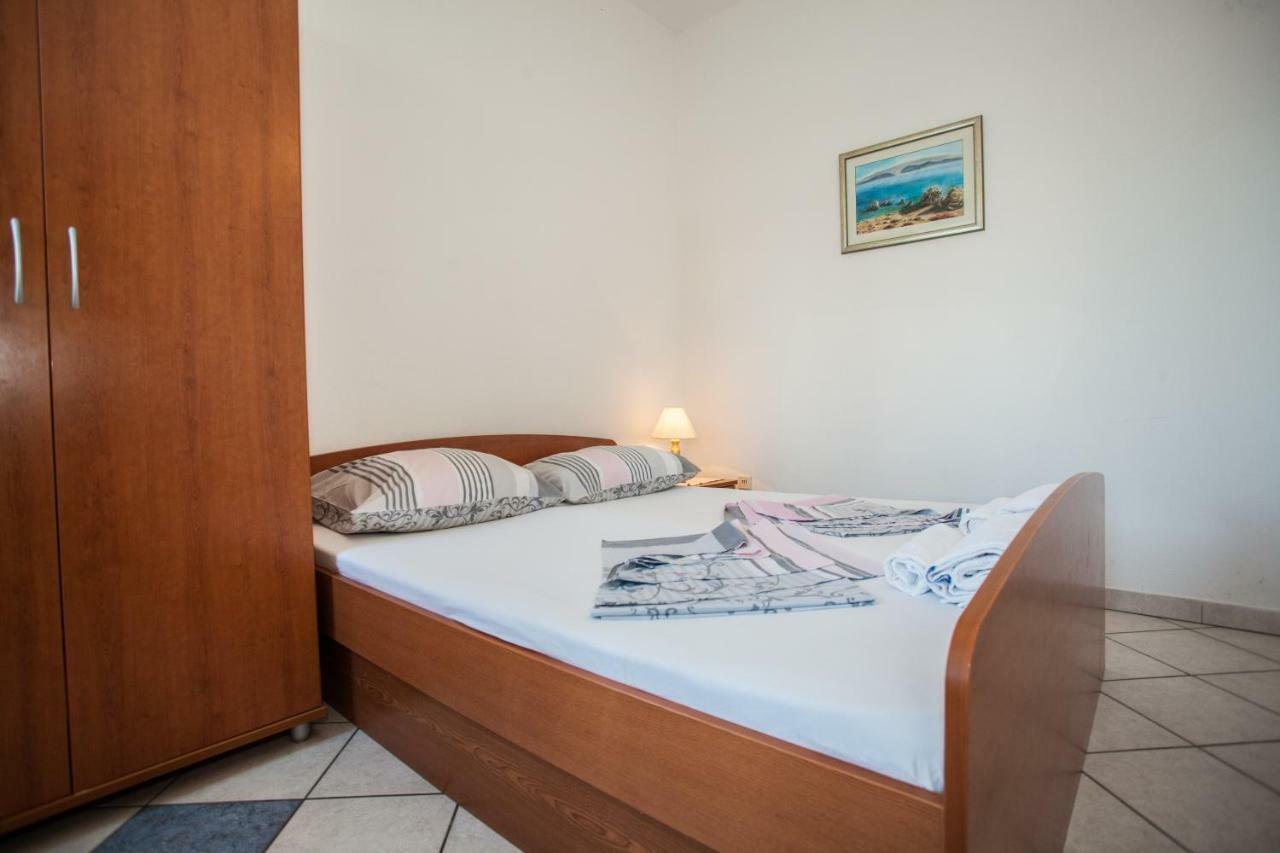 Apartments Pusic Omis Ngoại thất bức ảnh