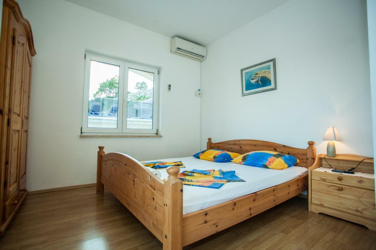 Apartments Pusic Omis Ngoại thất bức ảnh