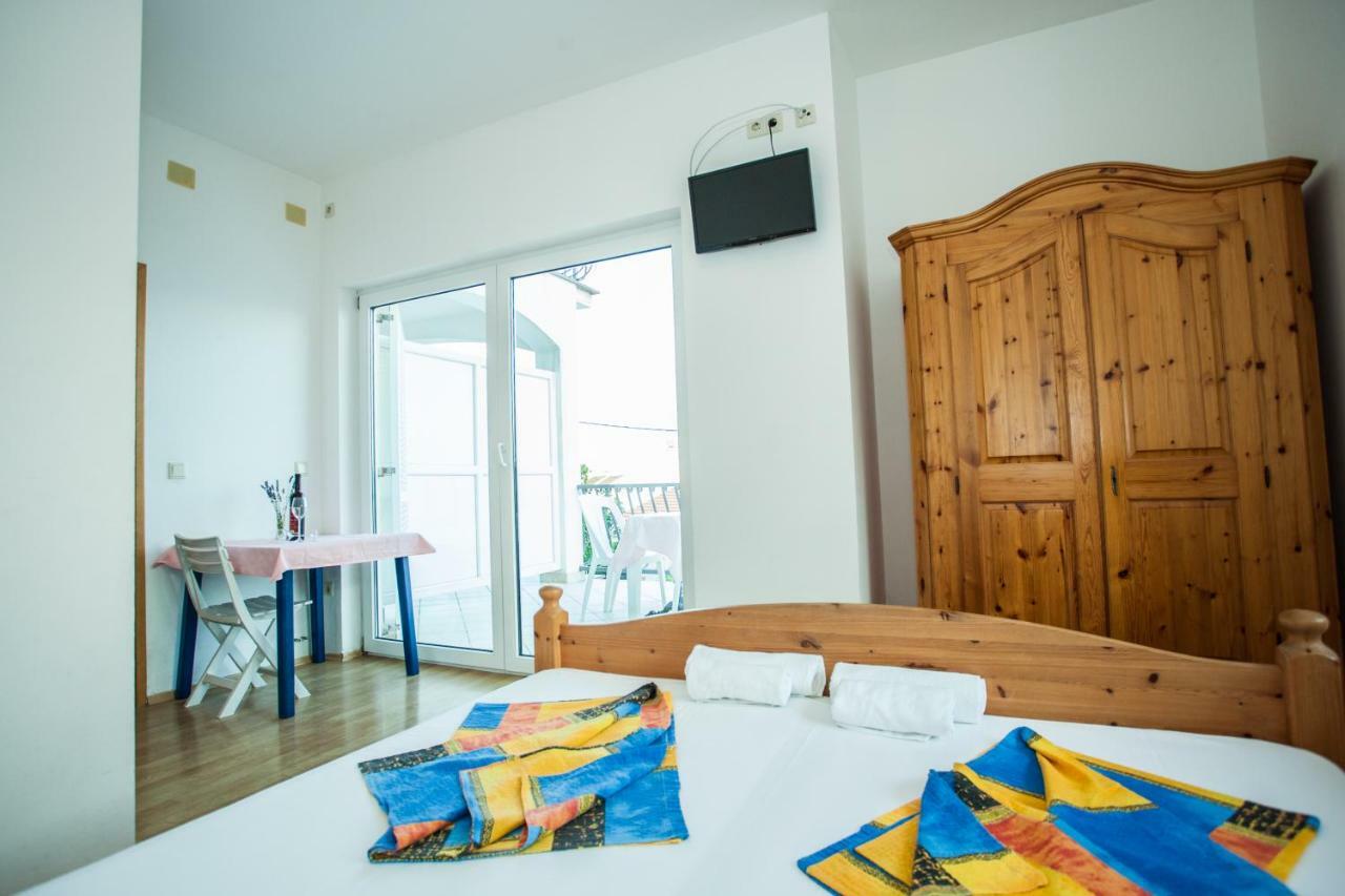Apartments Pusic Omis Ngoại thất bức ảnh