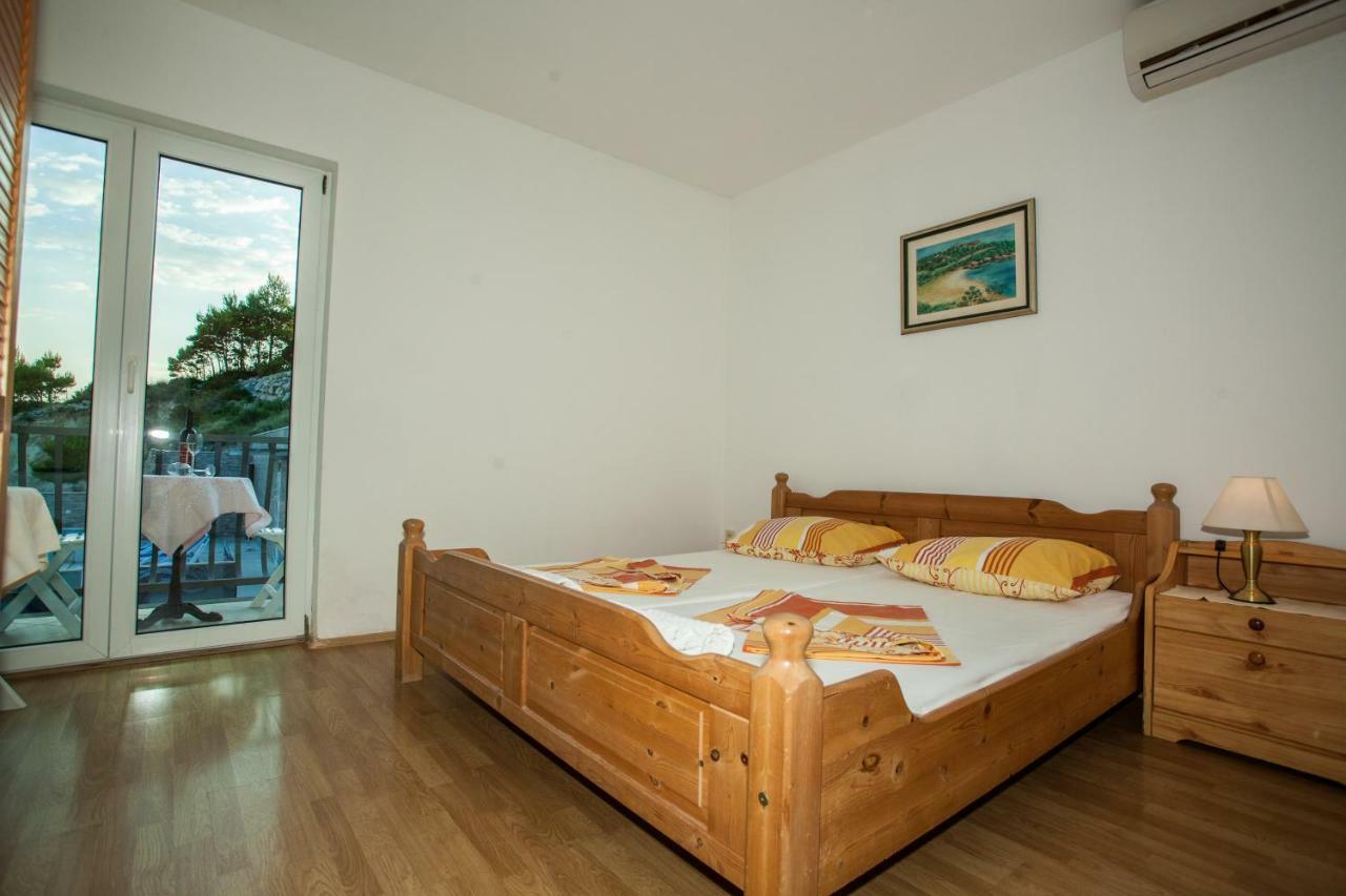 Apartments Pusic Omis Ngoại thất bức ảnh
